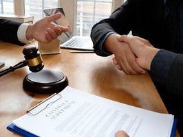 136.招投标资质AI自动校验审核平台：别再熬秃头找标，让机器替你擦亮眼