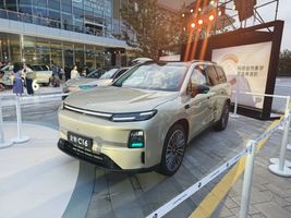 _起亚智跑2017新款上市_2018三星手机c系列新款